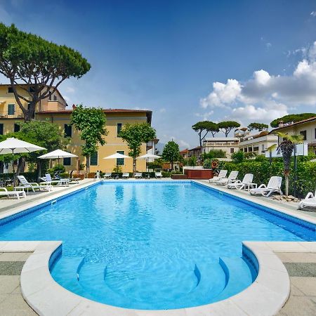 Hotel Apuana Marina di Pietrasanta Eksteriør billede
