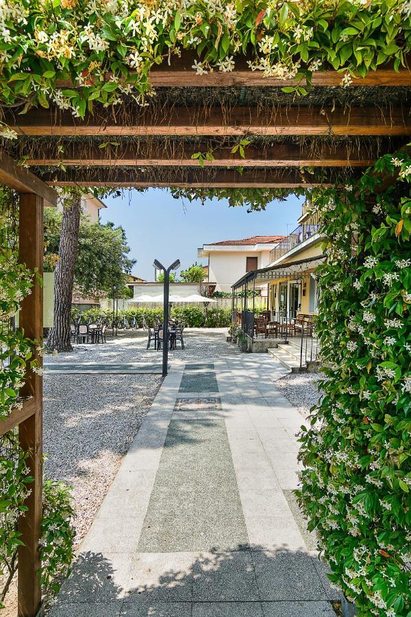 Hotel Apuana Marina di Pietrasanta Eksteriør billede