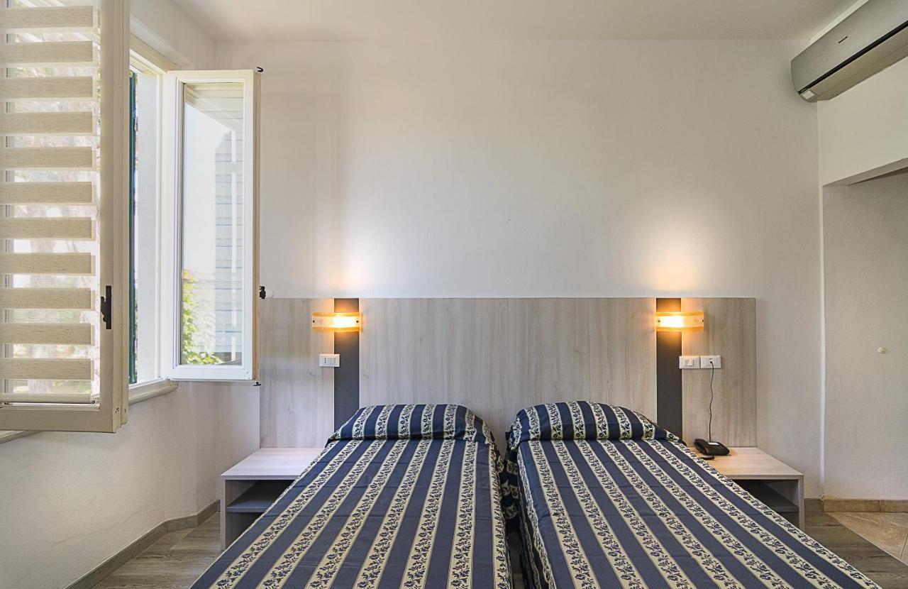 Hotel Apuana Marina di Pietrasanta Eksteriør billede