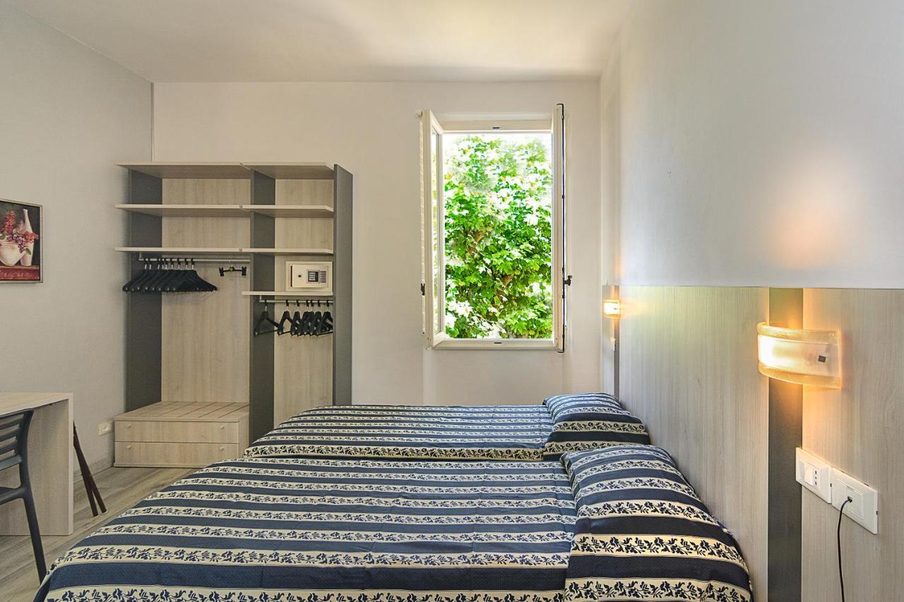 Hotel Apuana Marina di Pietrasanta Eksteriør billede