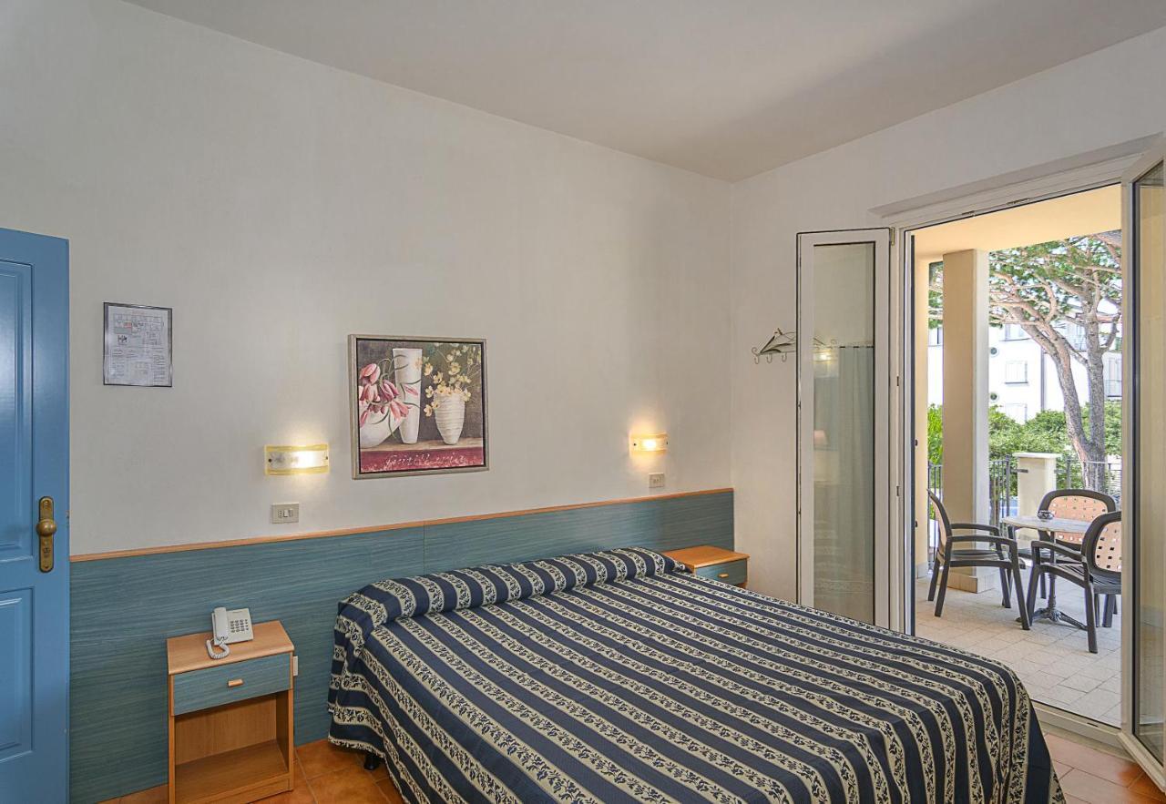 Hotel Apuana Marina di Pietrasanta Eksteriør billede