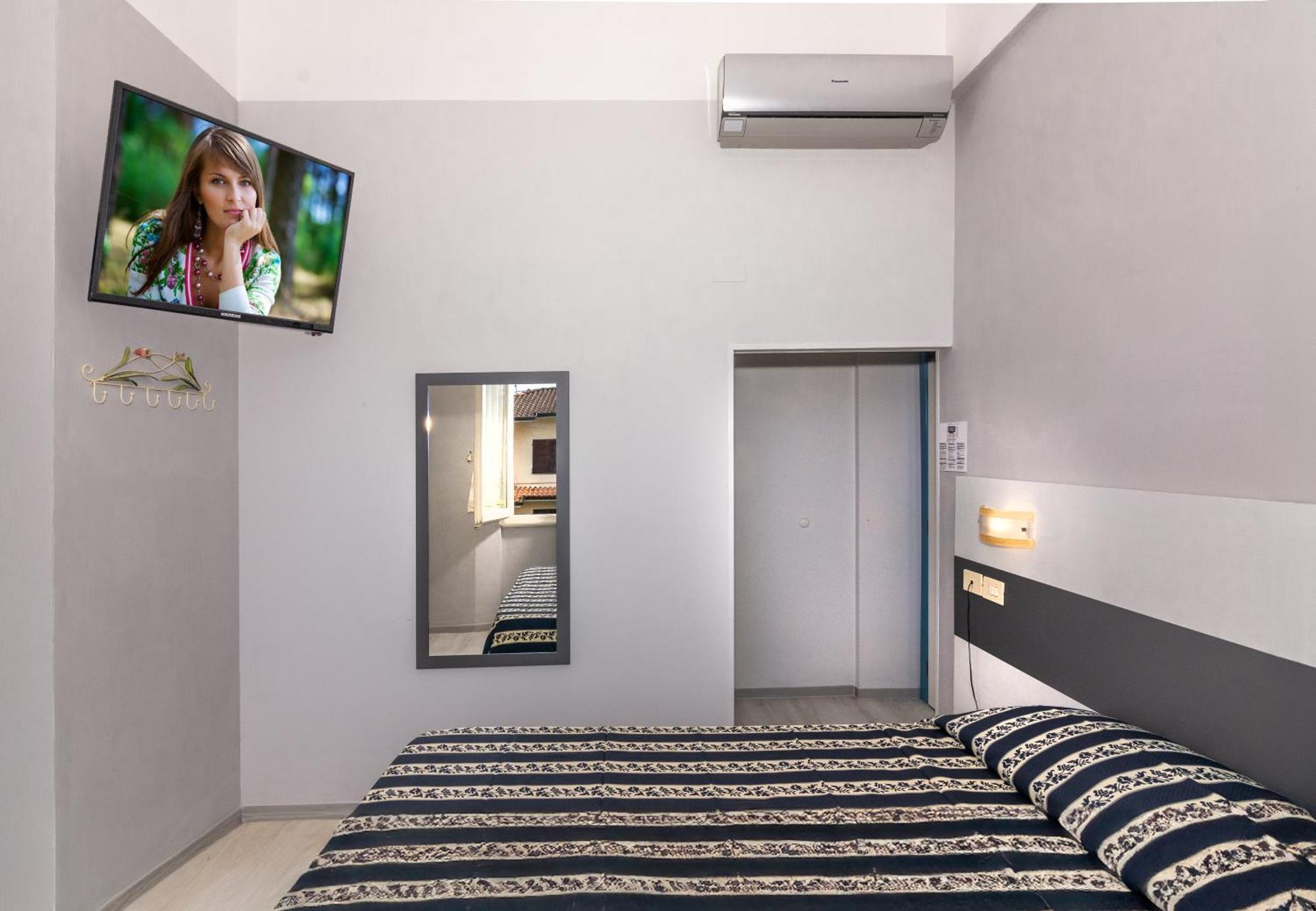 Hotel Apuana Marina di Pietrasanta Eksteriør billede