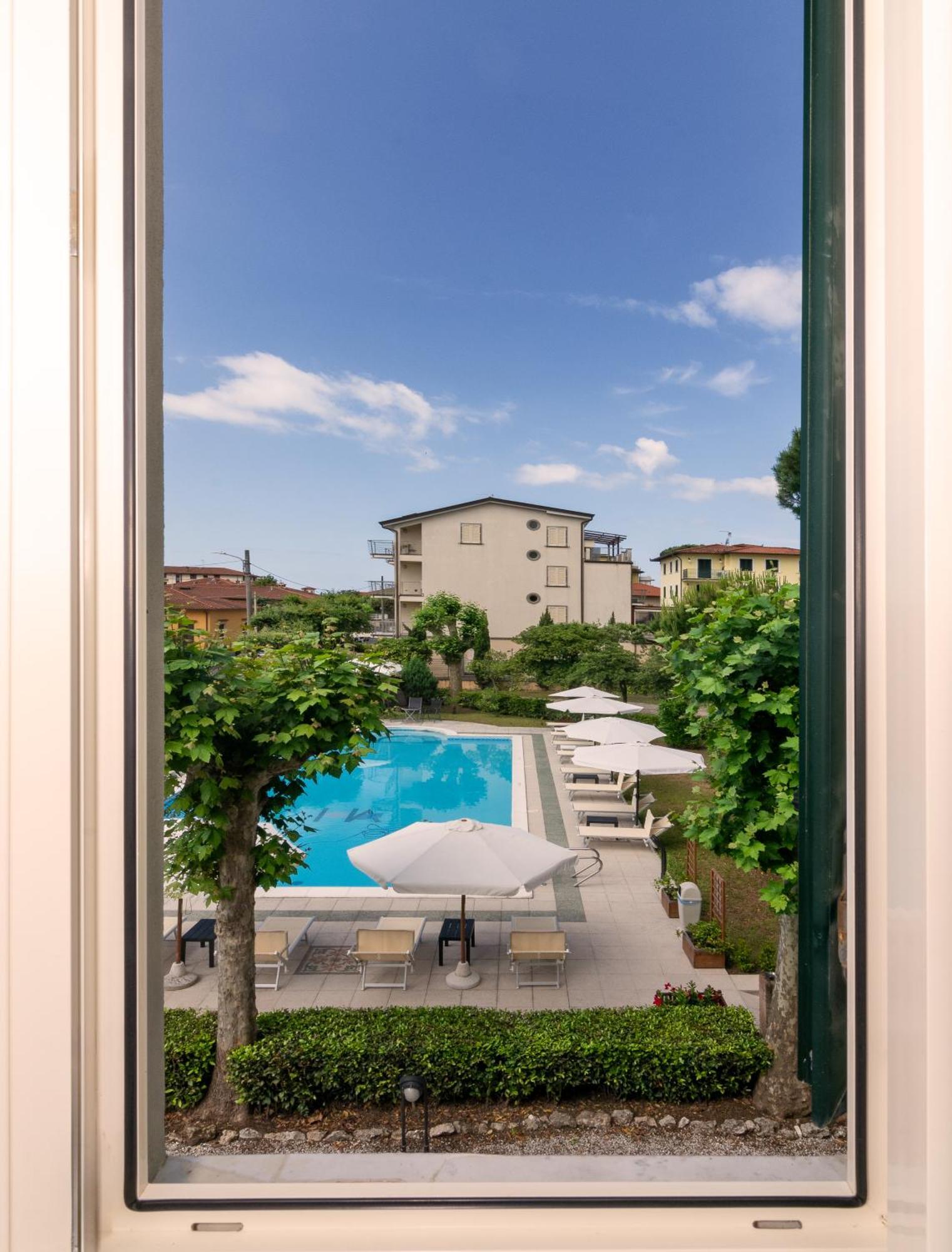Hotel Apuana Marina di Pietrasanta Eksteriør billede