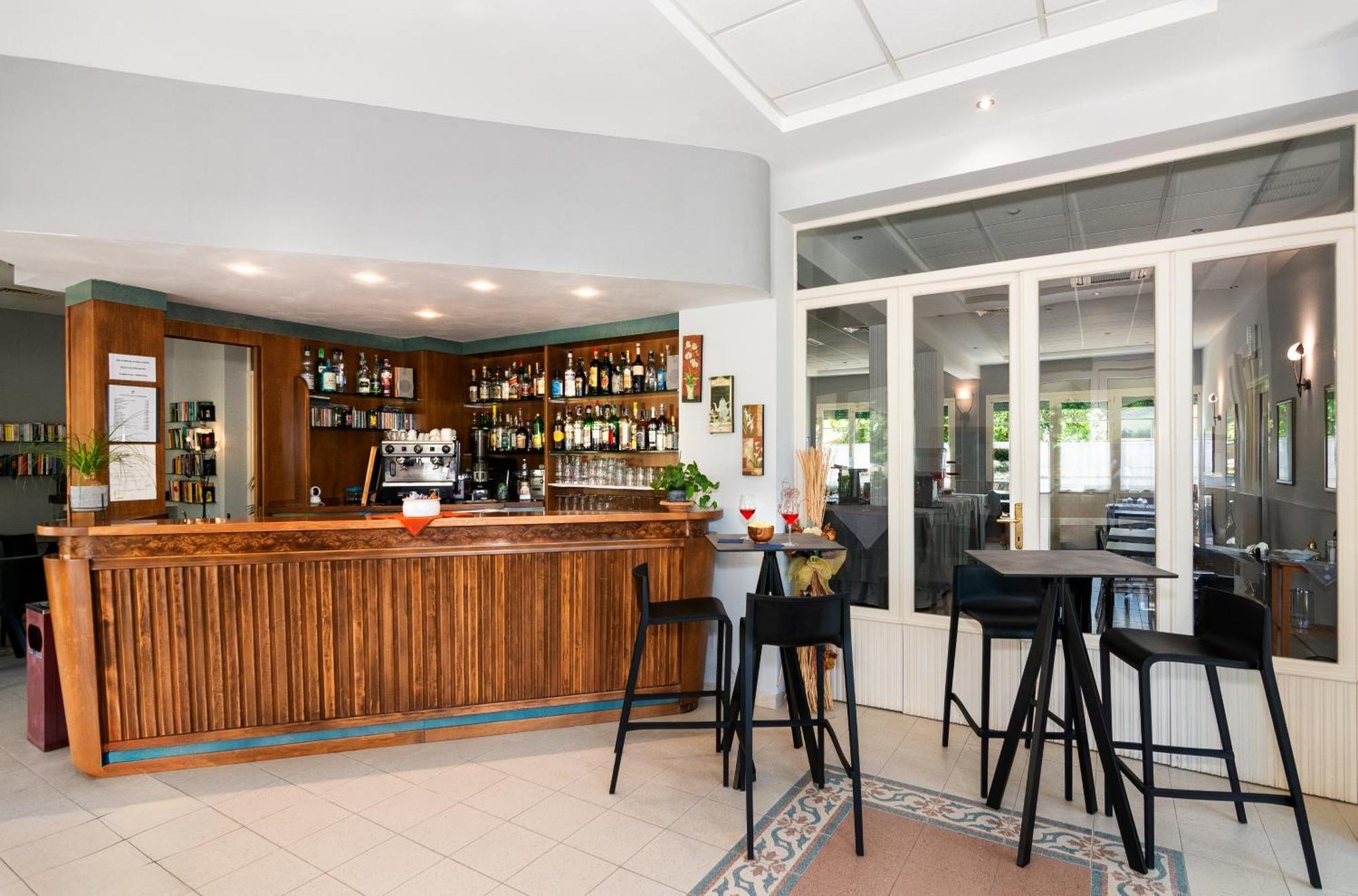 Hotel Apuana Marina di Pietrasanta Eksteriør billede