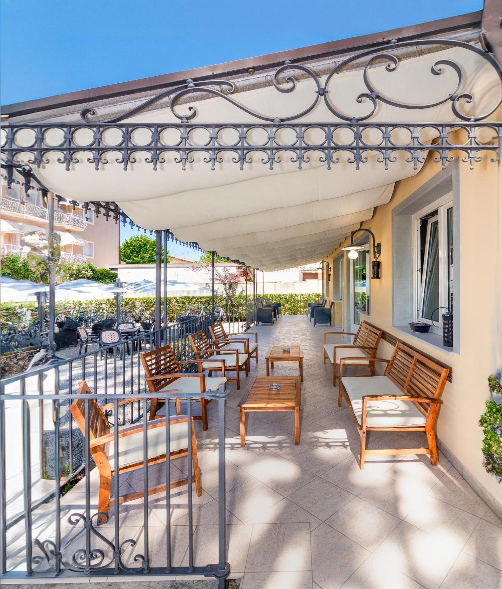 Hotel Apuana Marina di Pietrasanta Eksteriør billede