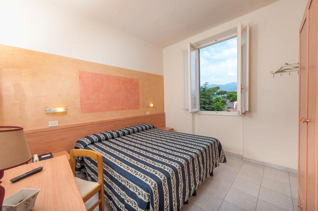 Hotel Apuana Marina di Pietrasanta Eksteriør billede