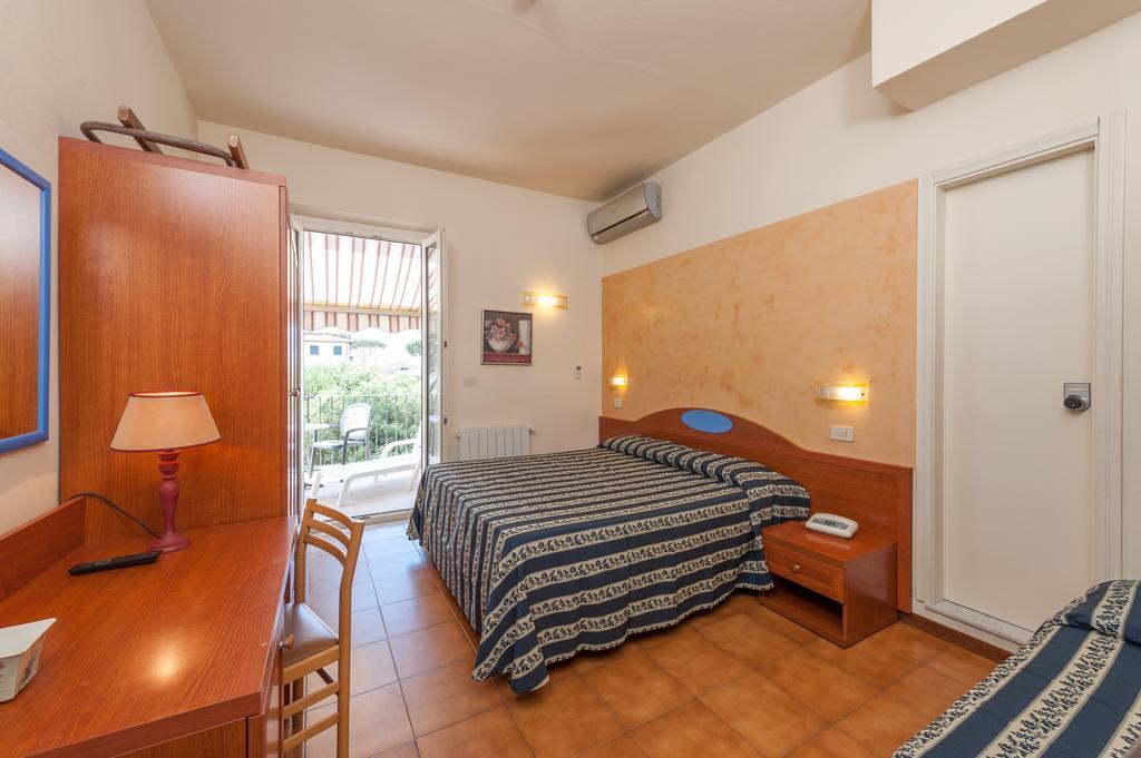Hotel Apuana Marina di Pietrasanta Eksteriør billede